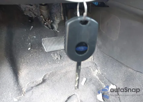 2016 Ford Focus Se z USA, uszkodzony, nr VIN 1FADP3F22GL401877